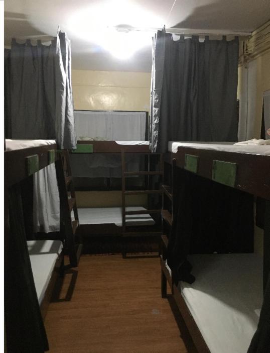 Austrias Guest House El Nido Bagian luar foto