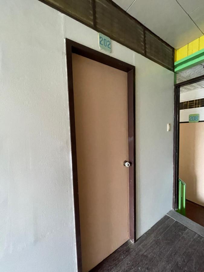 Austrias Guest House El Nido Bagian luar foto