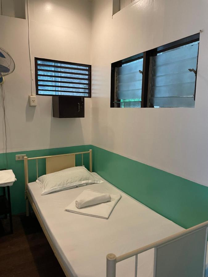 Austrias Guest House El Nido Bagian luar foto