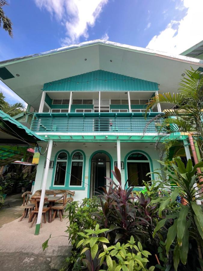 Austrias Guest House El Nido Bagian luar foto