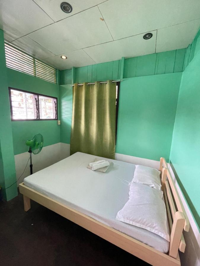 Austrias Guest House El Nido Bagian luar foto