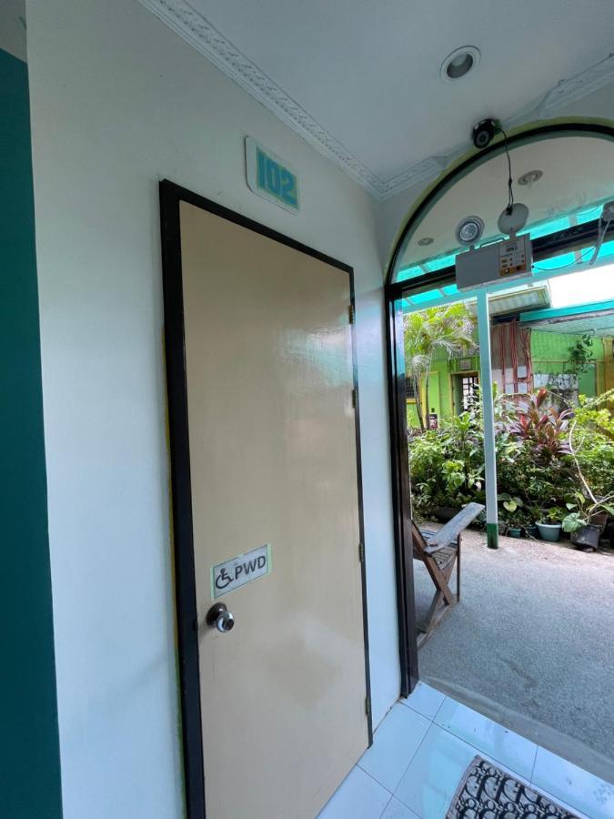 Austrias Guest House El Nido Bagian luar foto