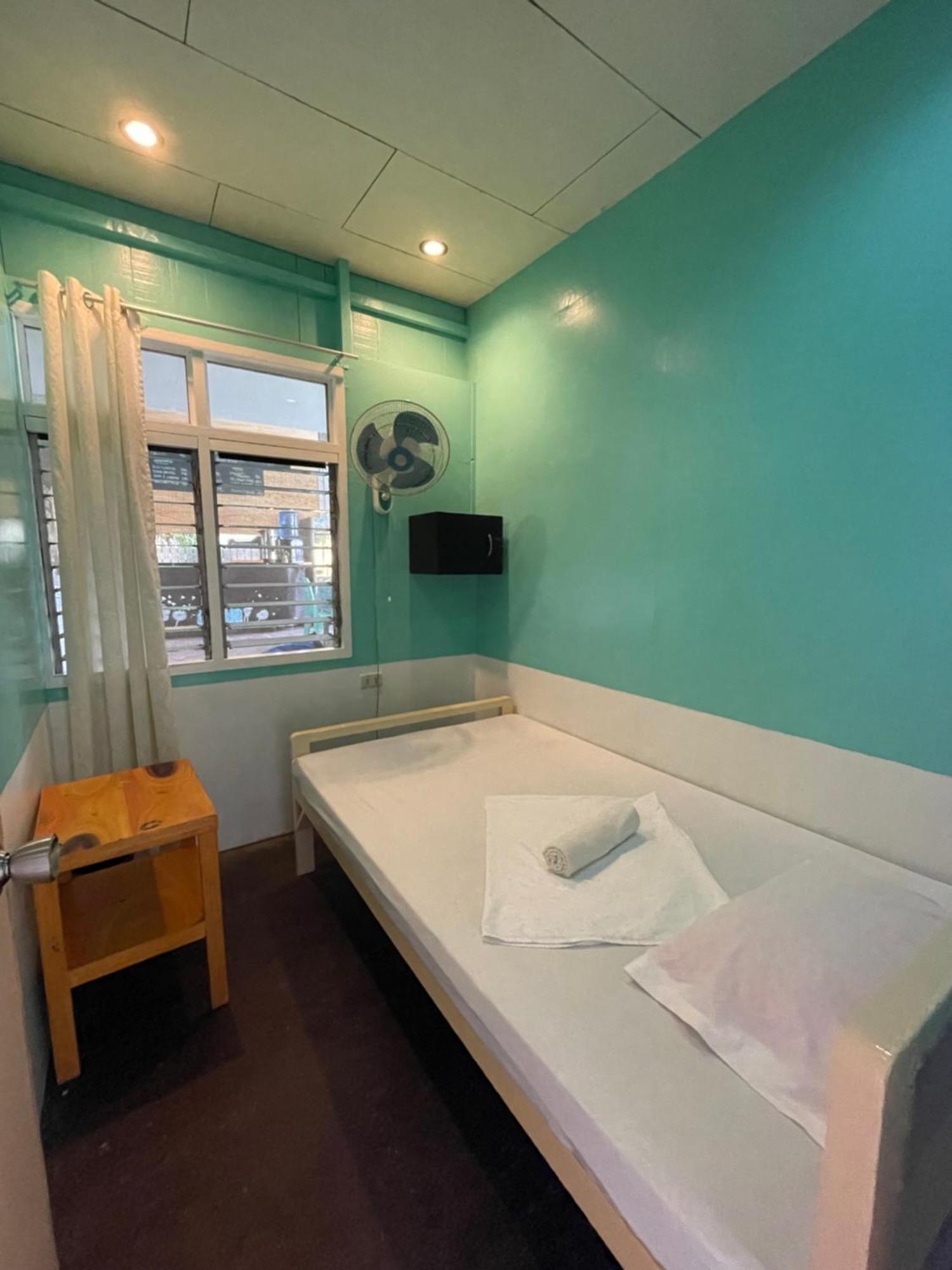 Austrias Guest House El Nido Bagian luar foto
