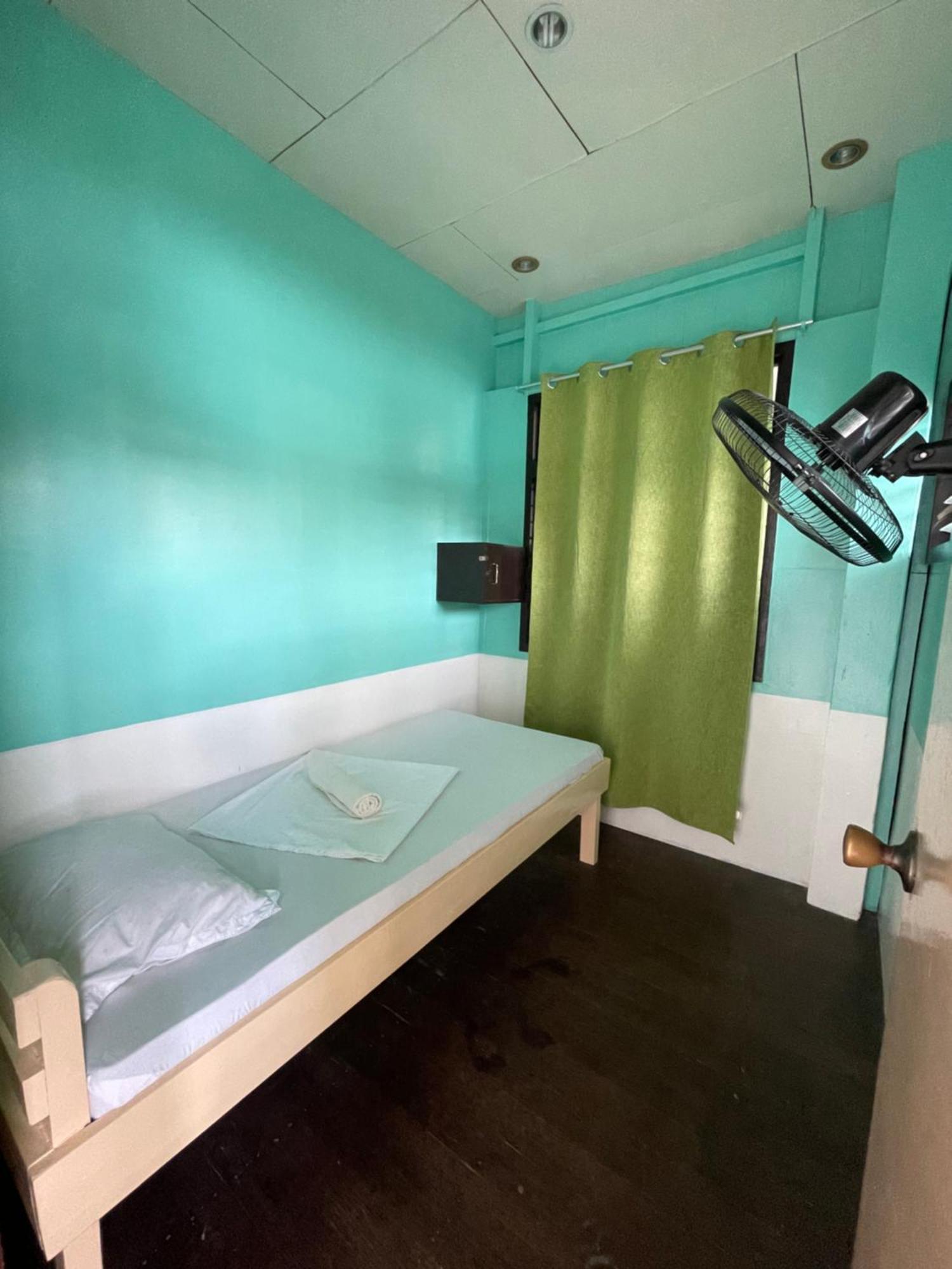 Austrias Guest House El Nido Bagian luar foto