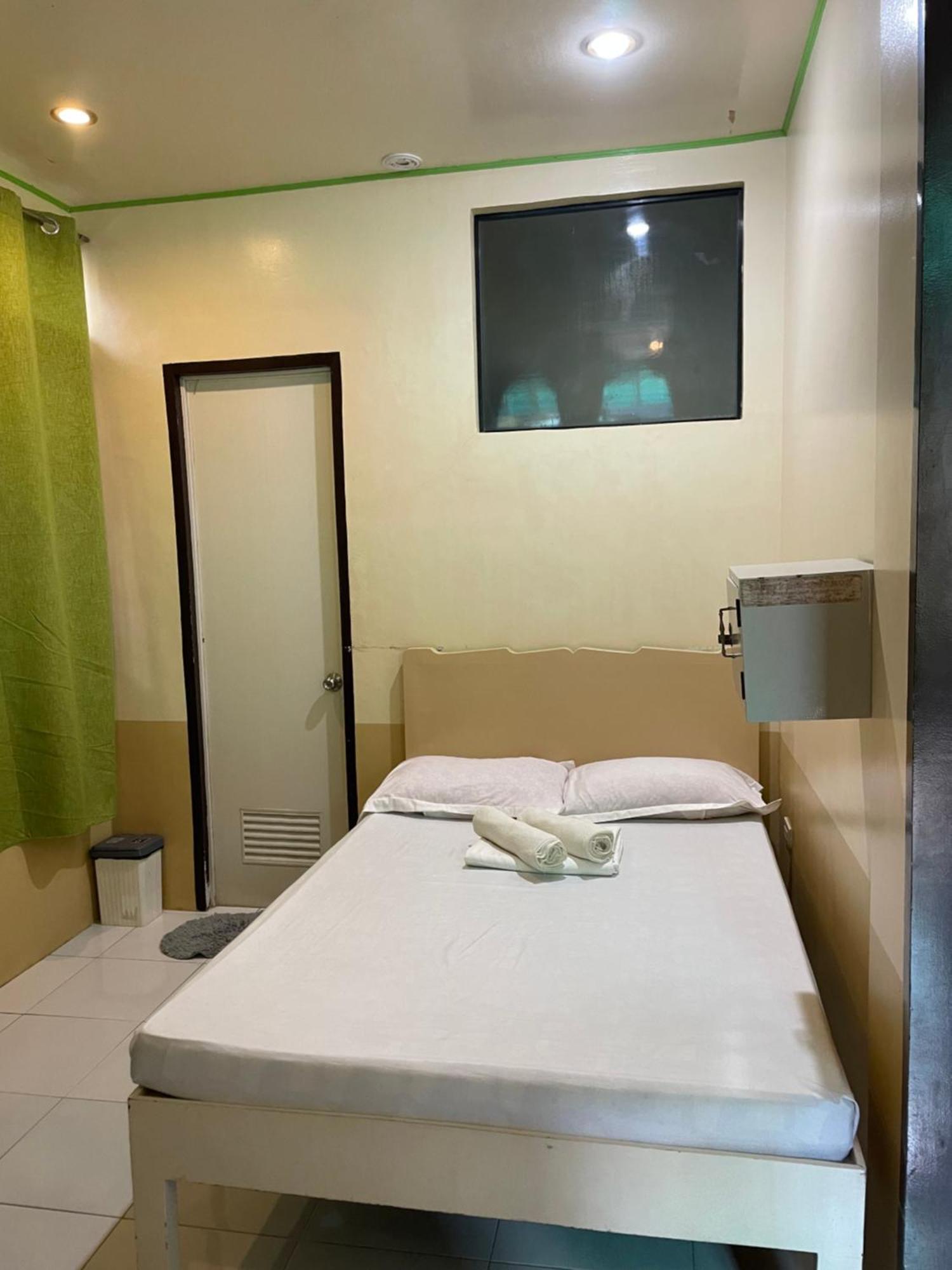 Austrias Guest House El Nido Bagian luar foto